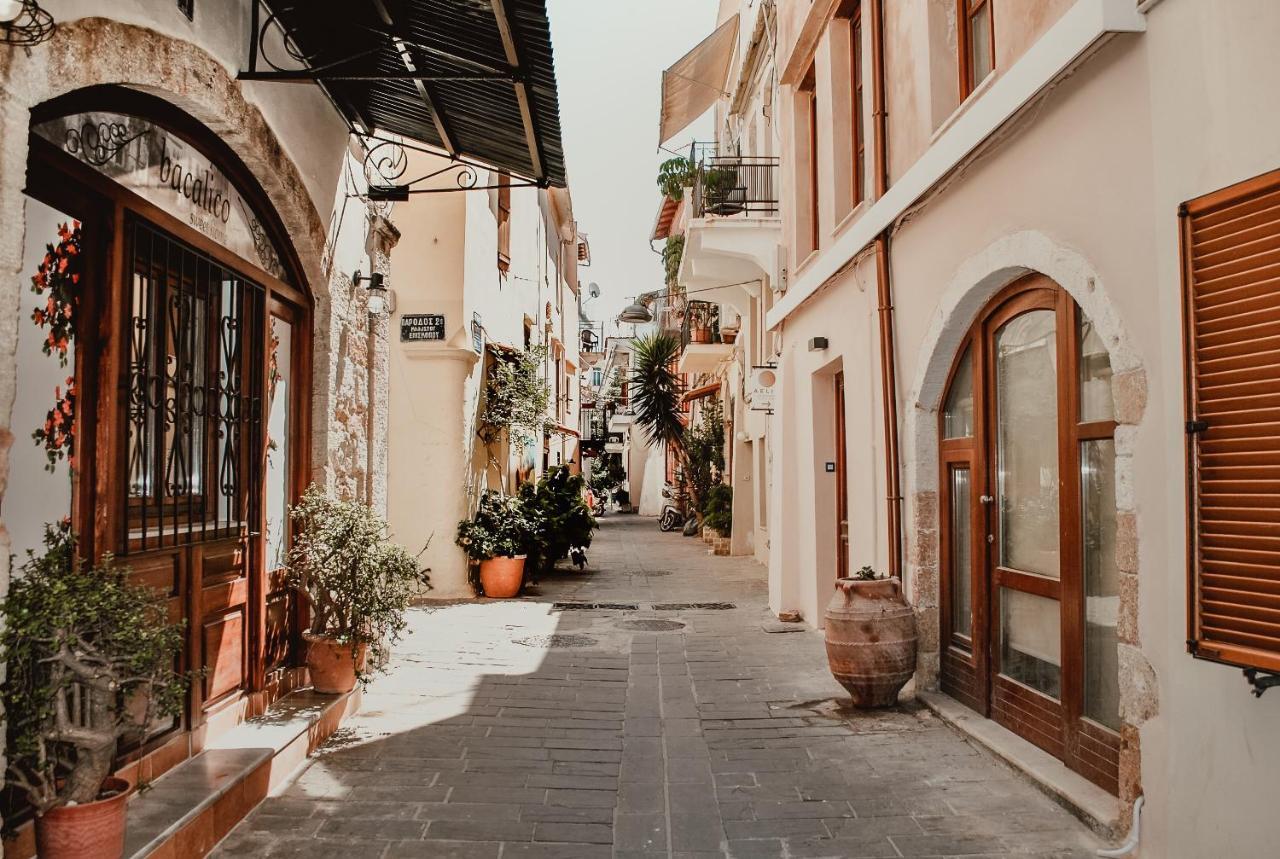 White Houses In The Heart Of Chania Chania  Exterior foto